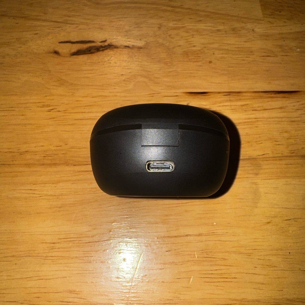 JVC Wireless Earbuds - Picture 3 of 5